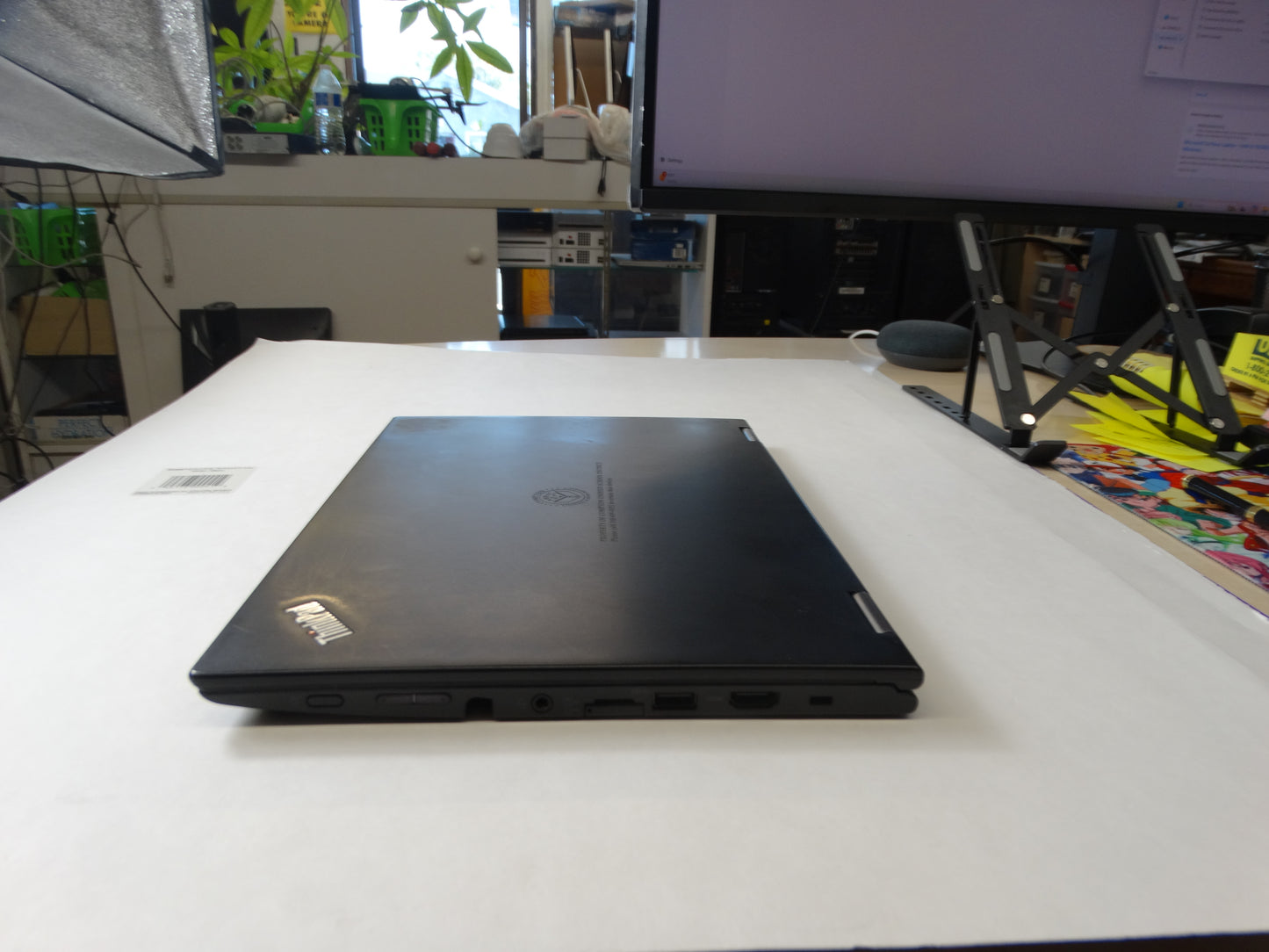 Lenovo Yoga 260 2-in-1 Laptop – Intel i3-6100U, 4GB RAM, 120GB SSD, Windows 10 Education