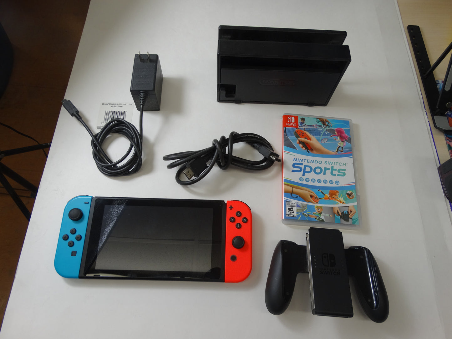 Nintendo Switch HAC-001 Console with Mario Kart 8 Deluxe – Neon Joy-Con Bundle