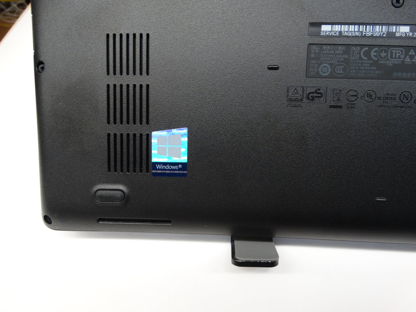 Dell Latitude 5400 14" Laptop – Intel i5-8365U, 8GB RAM, 250GB SSD, Windows 10 Pro, FHD 1080p, 95% Battery