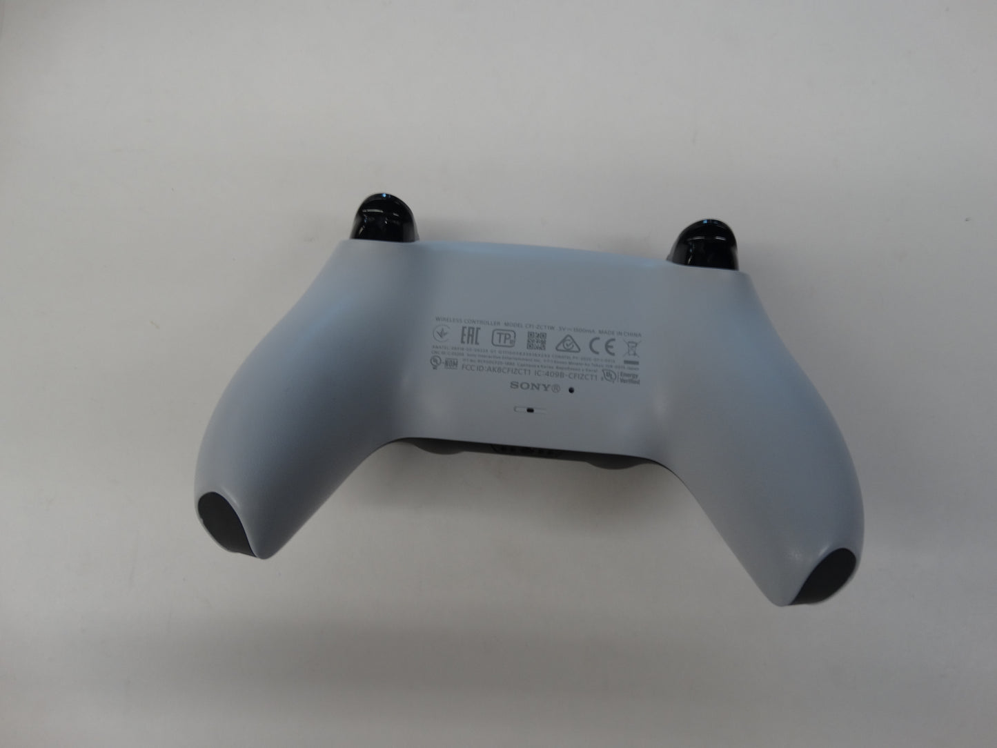 Sony PlayStation 5 DualSense Wireless Controller – White (Model CFI-ZCT1W)