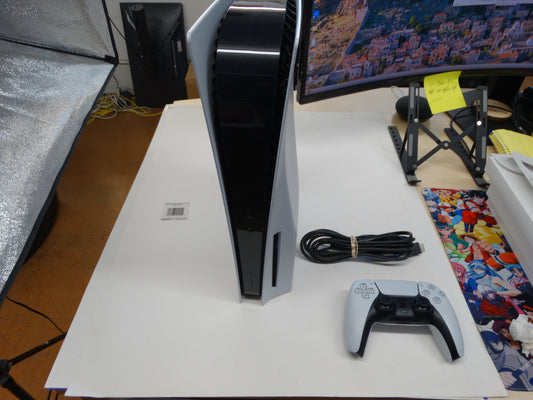 Sony PlayStation 5 Disc Edition Console CFI-1215A | Ultra HD Blu-Ray | 825GB SSD