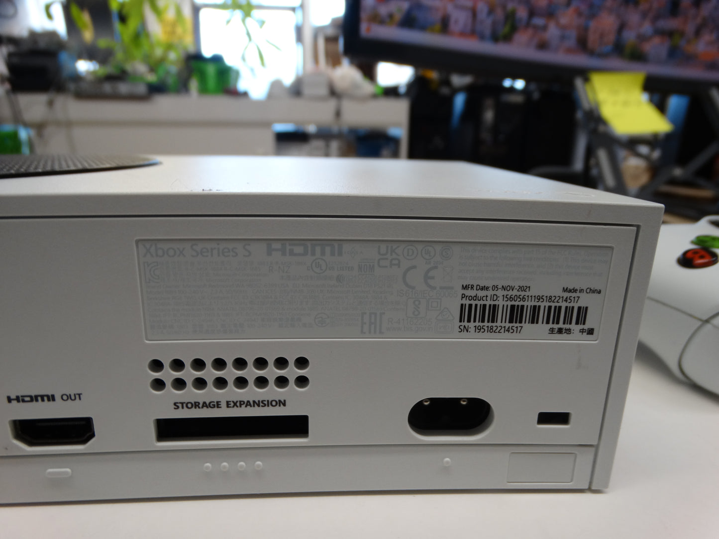 Microsoft Xbox Series S 512GB Digital Console – White | Next-Gen Gaming