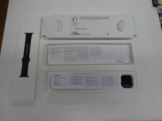 Apple Watch SE (2nd Gen) 40mm Midnight Aluminum Case with Sport Band