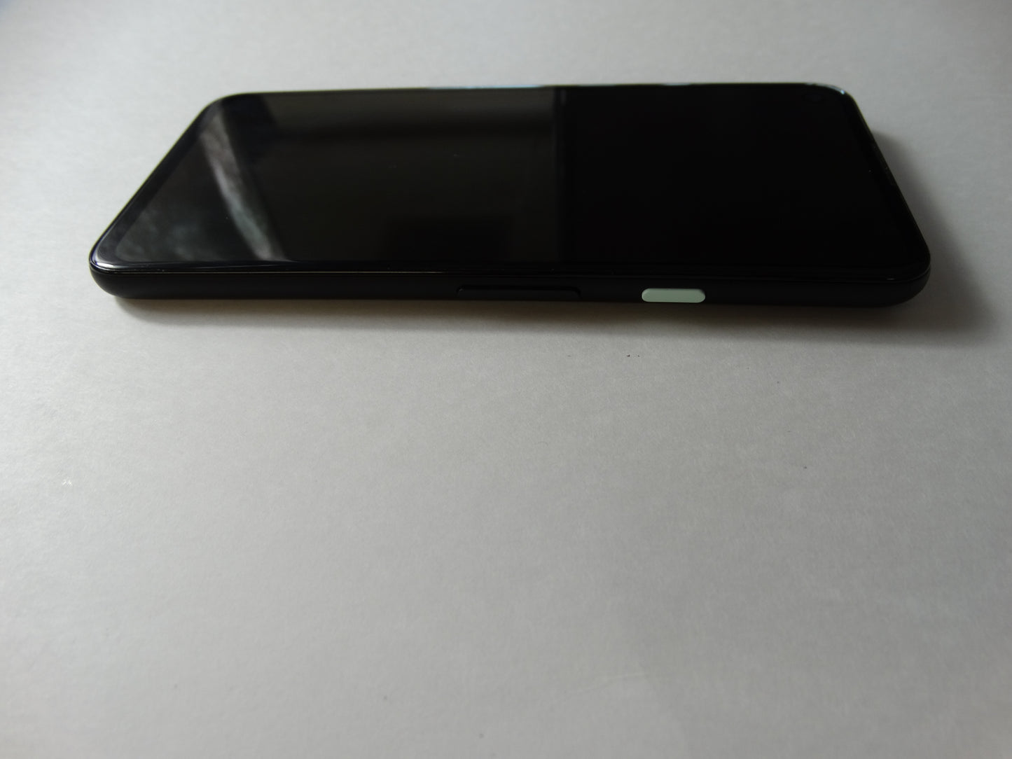 Google Pixel 4a – Compact Smartphone with Brilliant Camera and Pure Android Experience