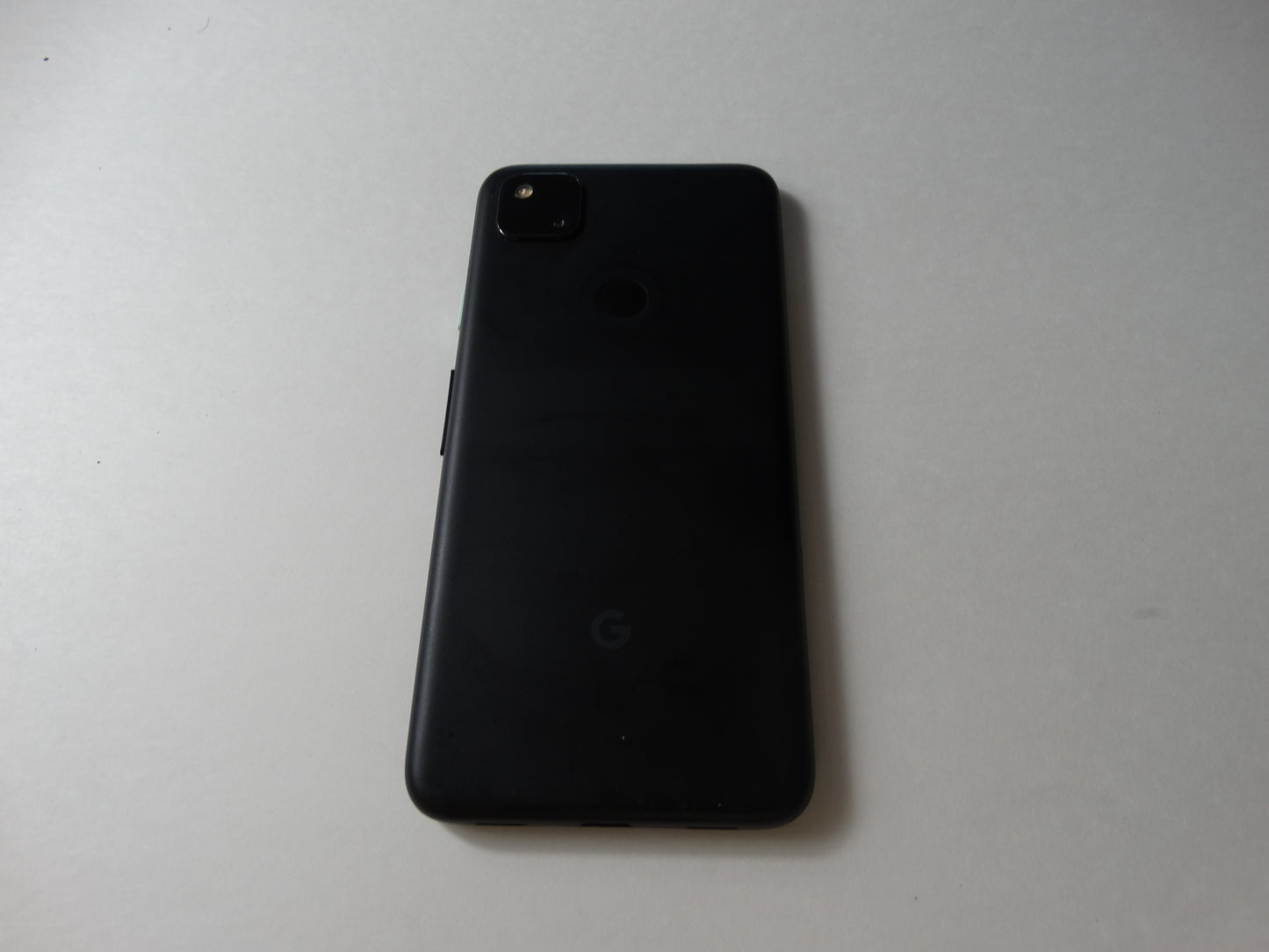 Google Pixel 4a – Compact Smartphone with Brilliant Camera and Pure Android Experience