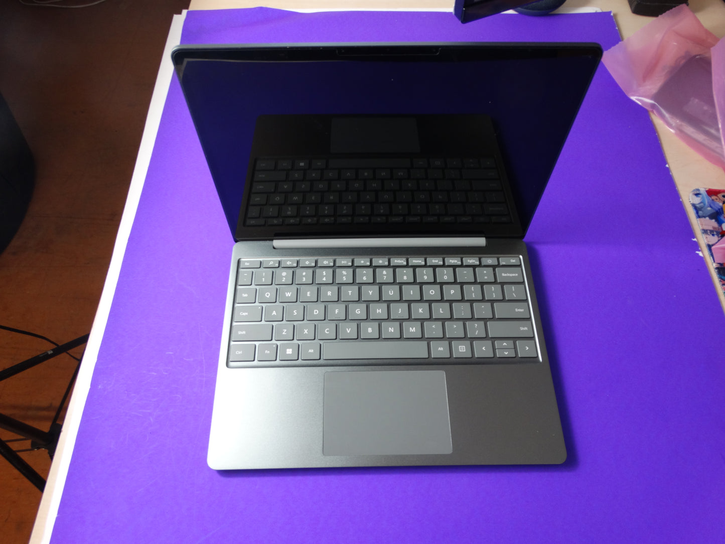 Microsoft Surface Laptop Go 2 – Intel Core i5-1135G7, 8GB RAM, 128GB SSD – 100% Battery