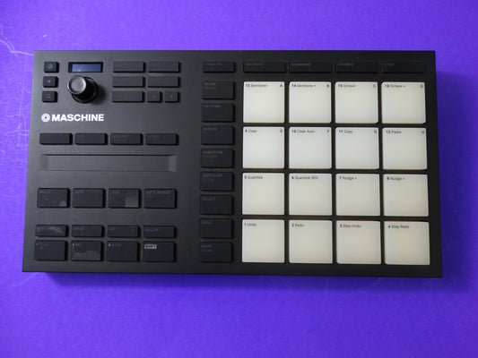 Maschine Mikro MK3 Beatmaking Hardware – USB Groovebox for Music Production