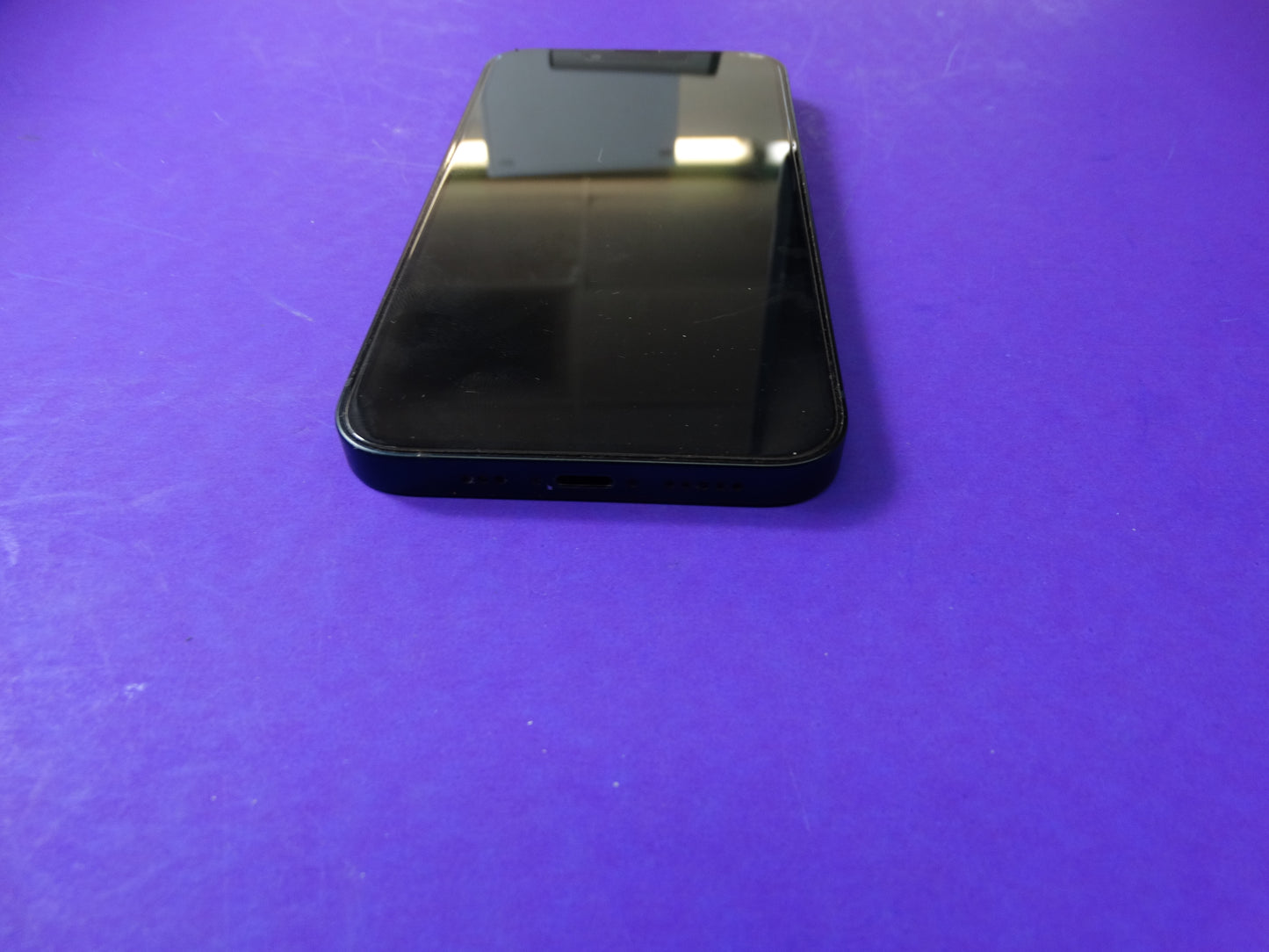 iPhone 13 128GB Midnight – Unlocked iOS Smartphone – Fast & Reliable