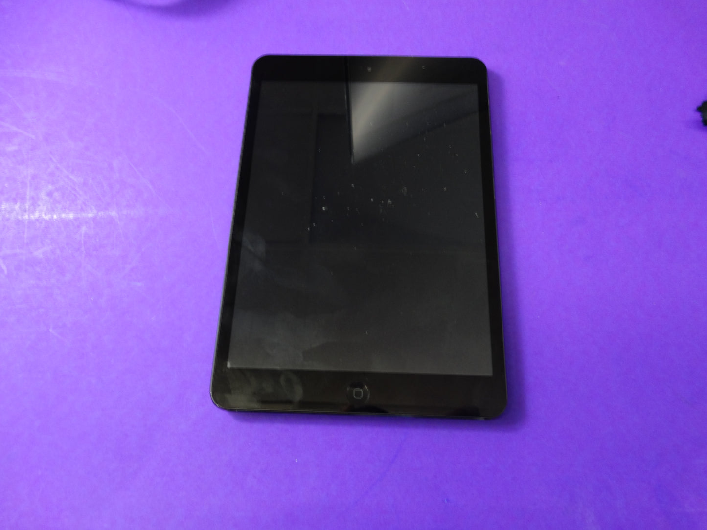 iPad Mini A1432 16GB/32GB/64GB (Wi-Fi) – 1st Generation – Good Condition