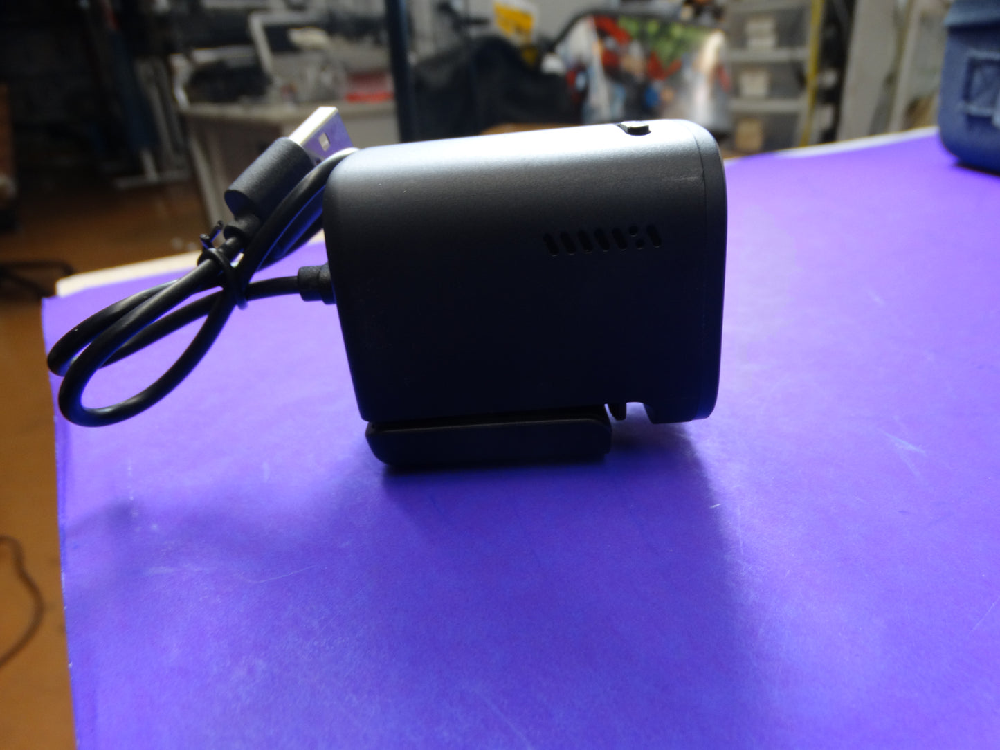 Anker PowerConf C200 2K HD Webcam with Built-in Microphone & Privacy Cover