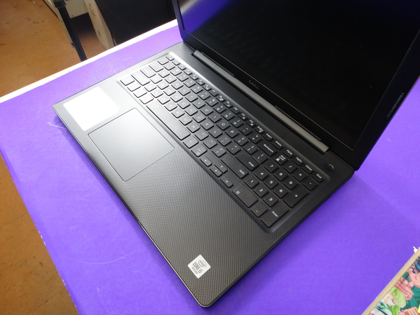 Dell Vostro Laptop – Intel i5-10210U, 8GB RAM, 240GB SSD, Windows 10 Pro, 15.6” HD