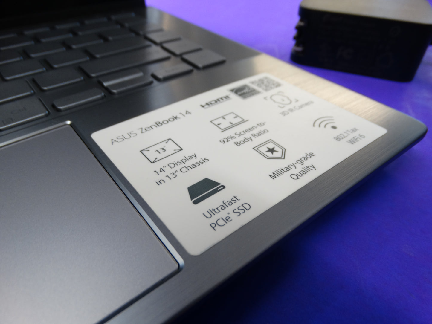 Asus ZenBook 14 – AMD Ryzen 5 4500U, 8GB RAM, 256GB SSD, Windows 11 Home
