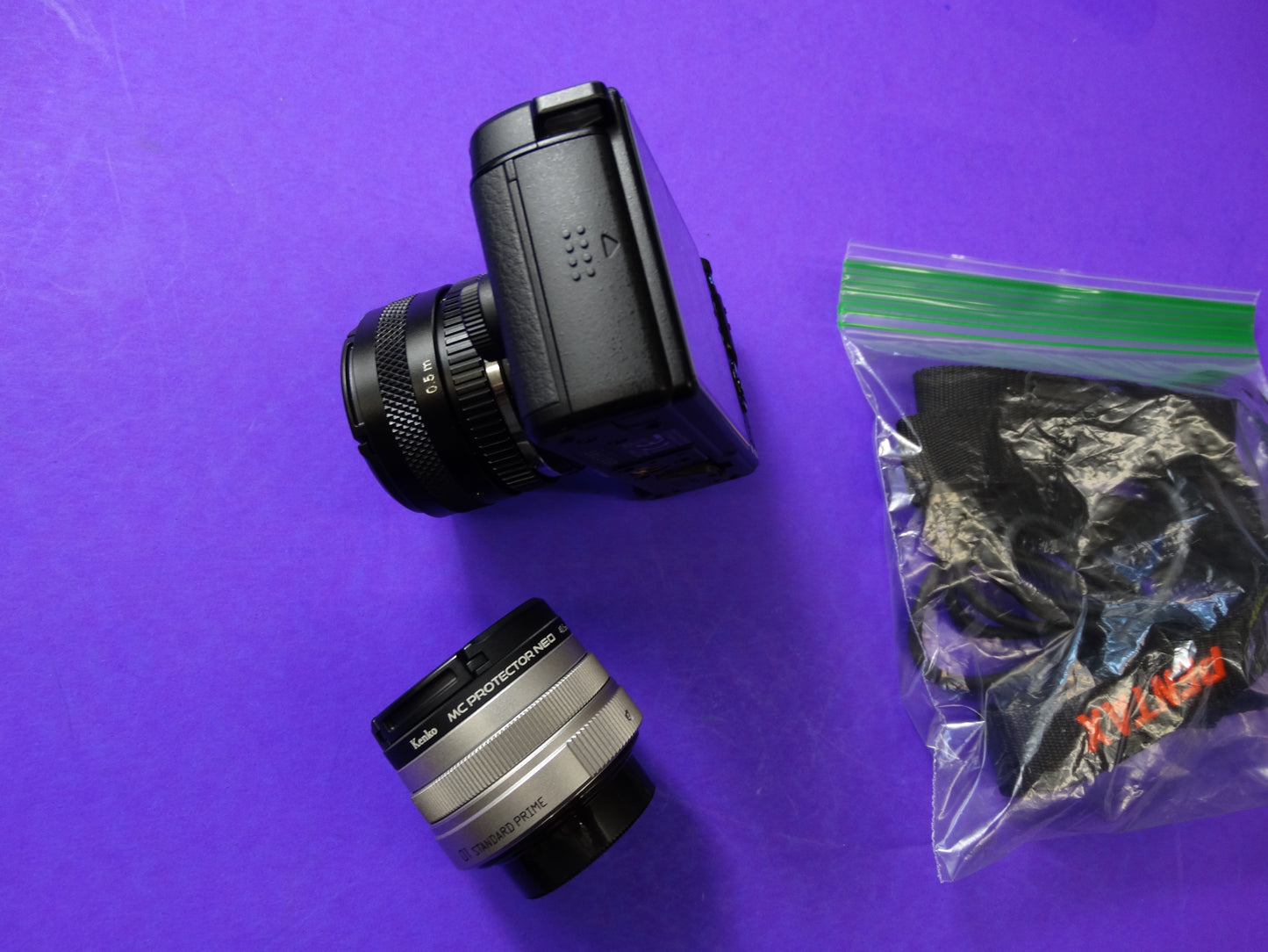 Pentax Q Mirrorless Digital Camera with 01 Standard Prime 8.5mm f/1.9 & 02 Standard Zoom 5–15mm Lenses
