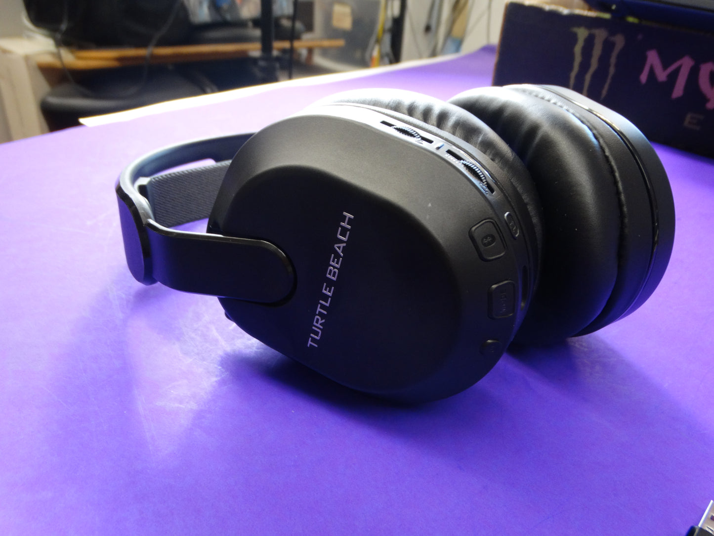 Turtle Beach Stealth 600 Gen 3 Wireless Gaming Headset – Black (Xbox/PlayStation/PC)