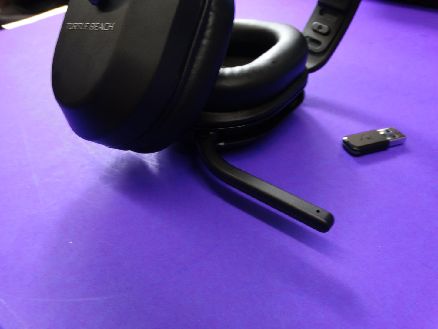 Turtle Beach Stealth 600 Gen 3 Wireless Gaming Headset – Black (Xbox/PlayStation/PC)