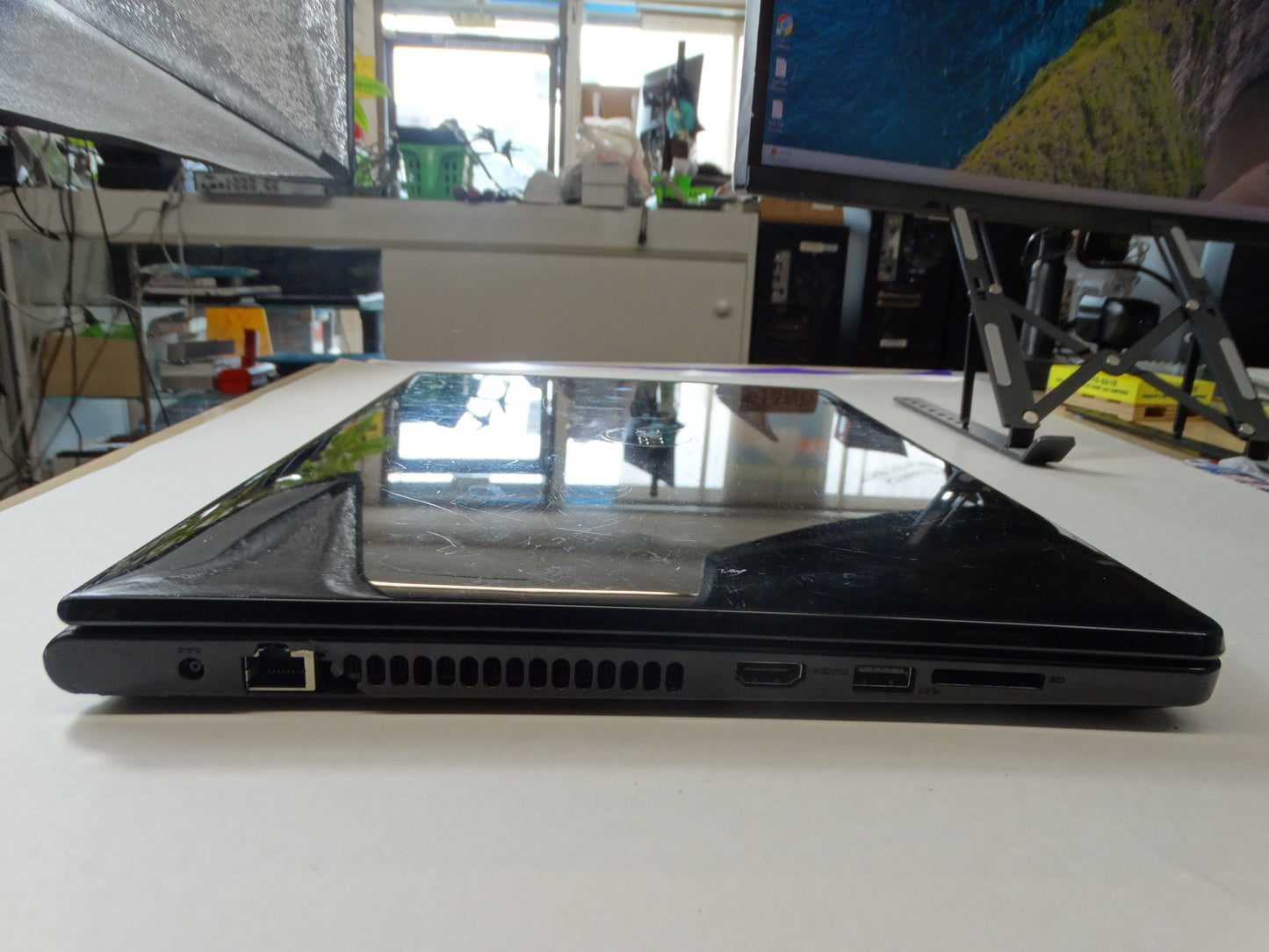 Dell Inspiron 5555 Laptop – AMD A8-7410, 6GB RAM, 512GB HDD, Windows, 15.6" Display