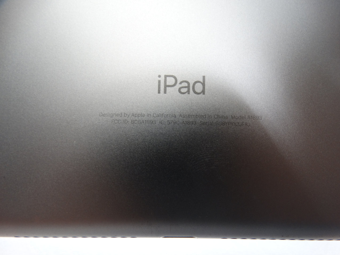 Apple iPad 6th Gen – 9.7" Retina Display, 32GB, Wi-Fi, iPadOS 17.7.10 (MR7F2LL/A)