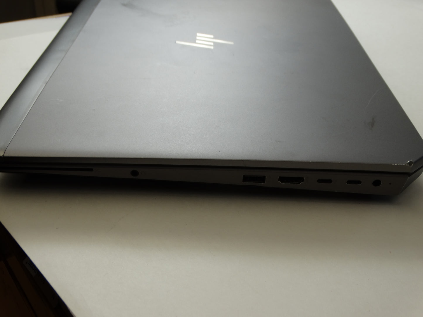 HP Nitro N515-55 Laptop – Intel Core i7-8860H, 32GB RAM, Dual Storage, 4K UHD Display