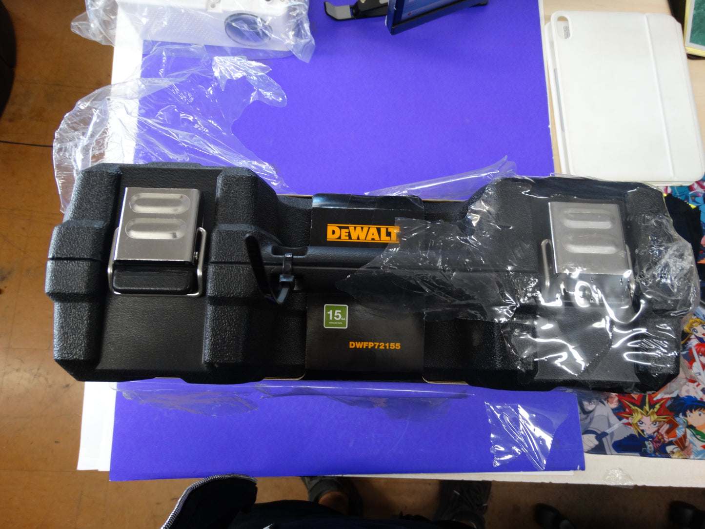 DeWalt DWFP72155 – Heavy-Duty Angled Finish Nailer for Trim & Carpentry