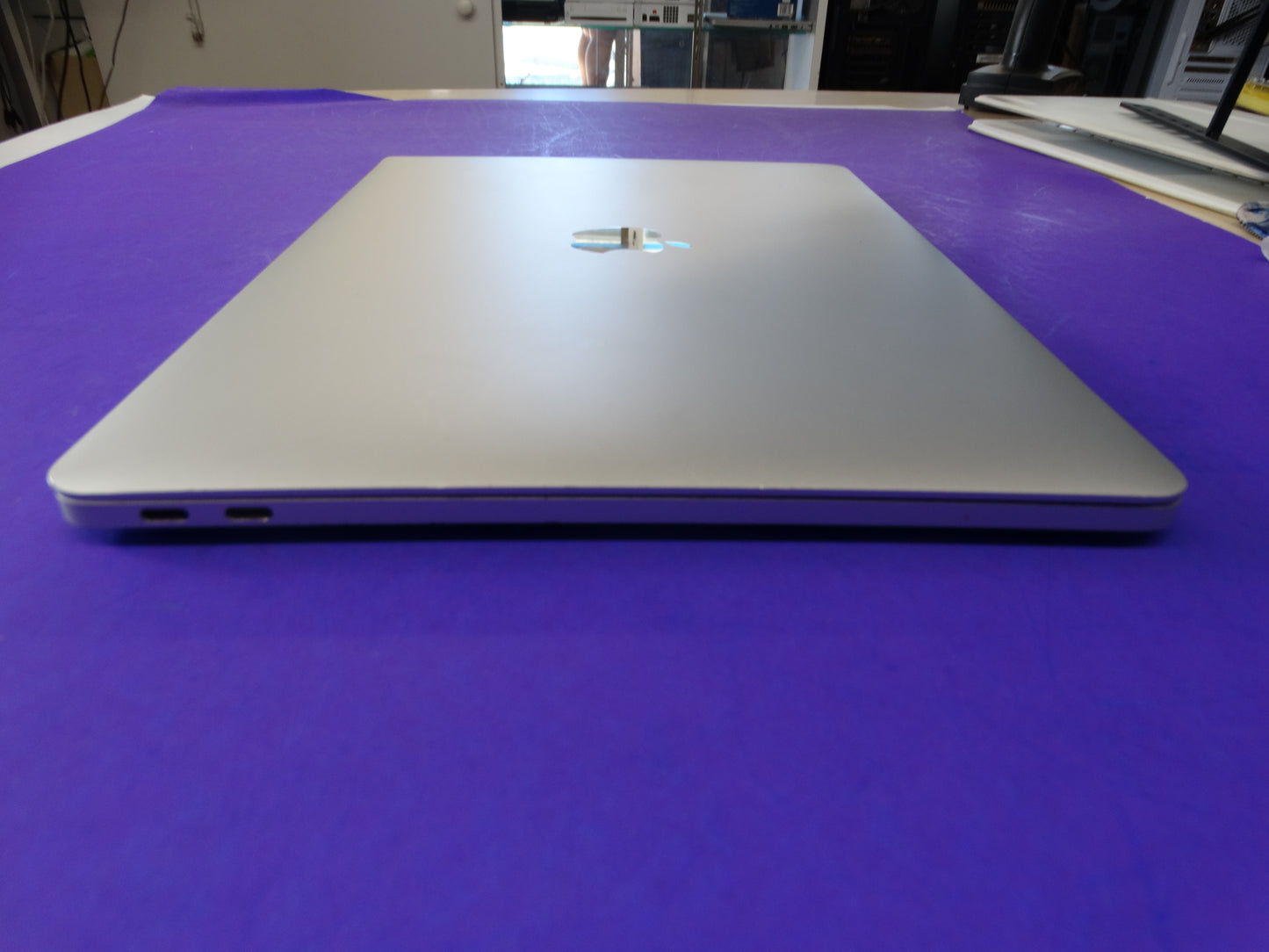 Apple MacBook Pro 13" (A1708) – 2.3GHz, 8GB Memory, 1TB SSD, Battery 1163 Cycles