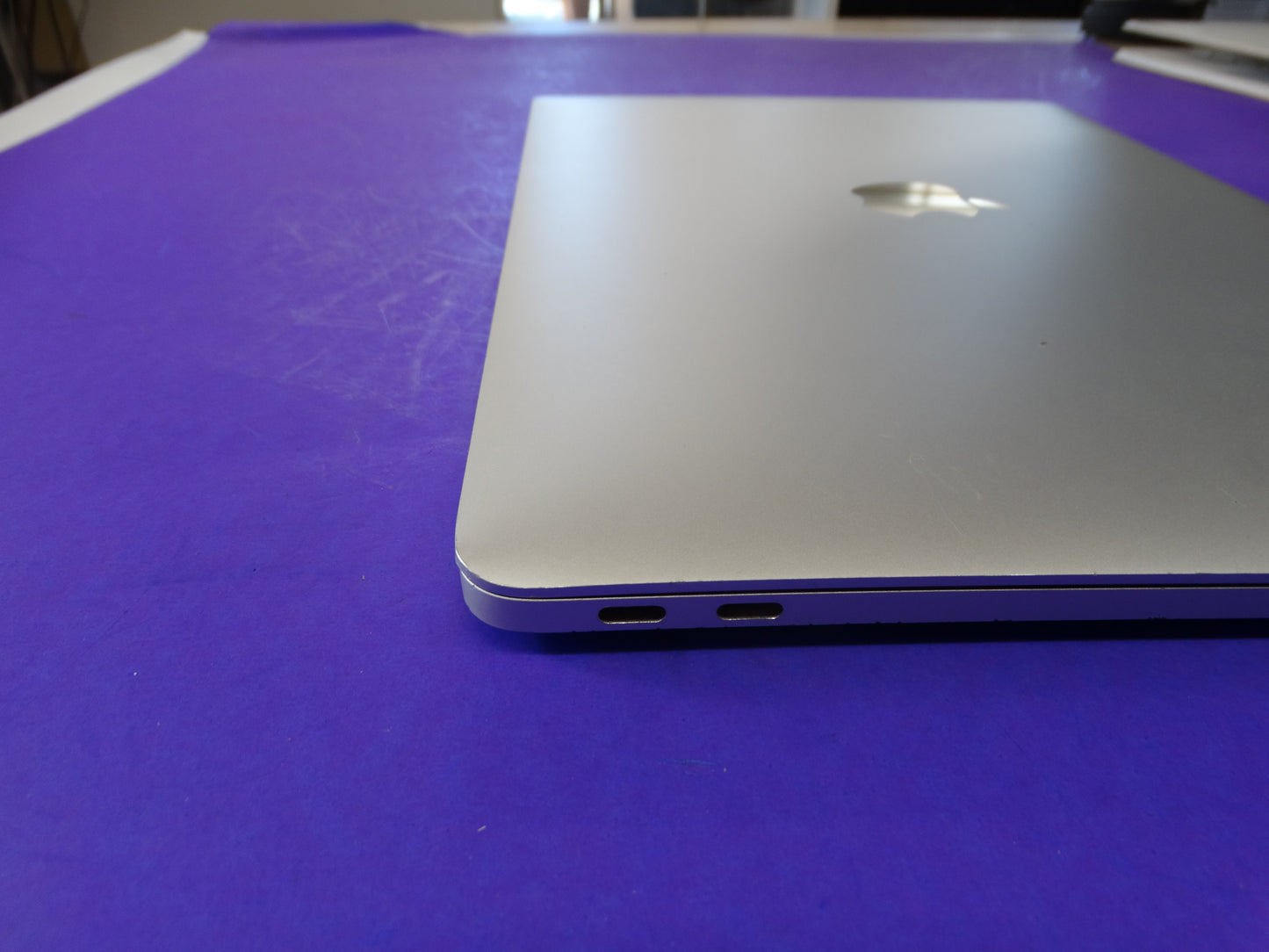 Apple MacBook Pro 13" (A1708) – 2.3GHz, 8GB Memory, 1TB SSD, Battery 1163 Cycles