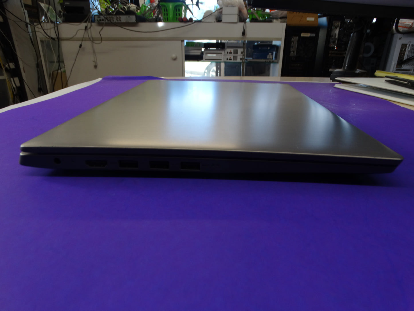 Lenovo IdeaPad 3 Touchscreen Laptop – Intel i3-1115G4, 8GB RAM, 256GB SSD, Win 11 Home