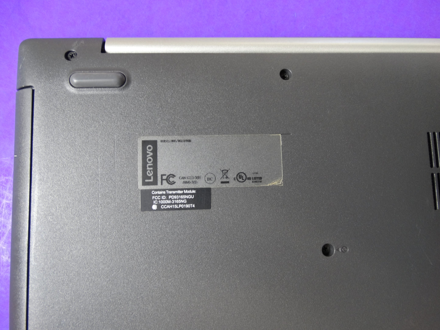 Lenovo IdeaPad 330-15IKB Touchscreen Laptop – Intel i5-8250U, 8GB RAM, 1TB HDD, Win 10 Home