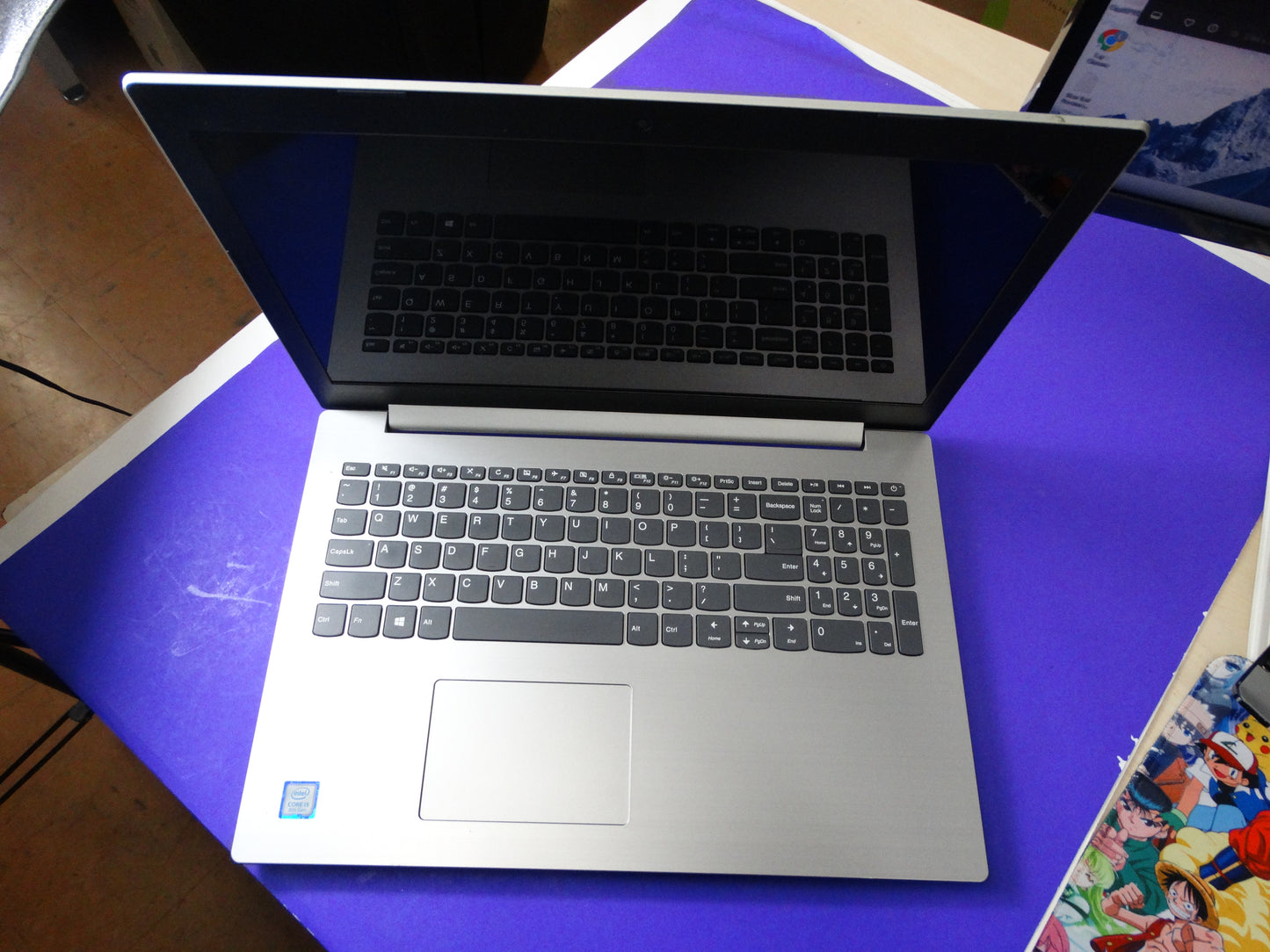 Lenovo IdeaPad 330-15IKB Touchscreen Laptop – Intel i5-8250U, 8GB RAM, 1TB HDD, Win 10 Home