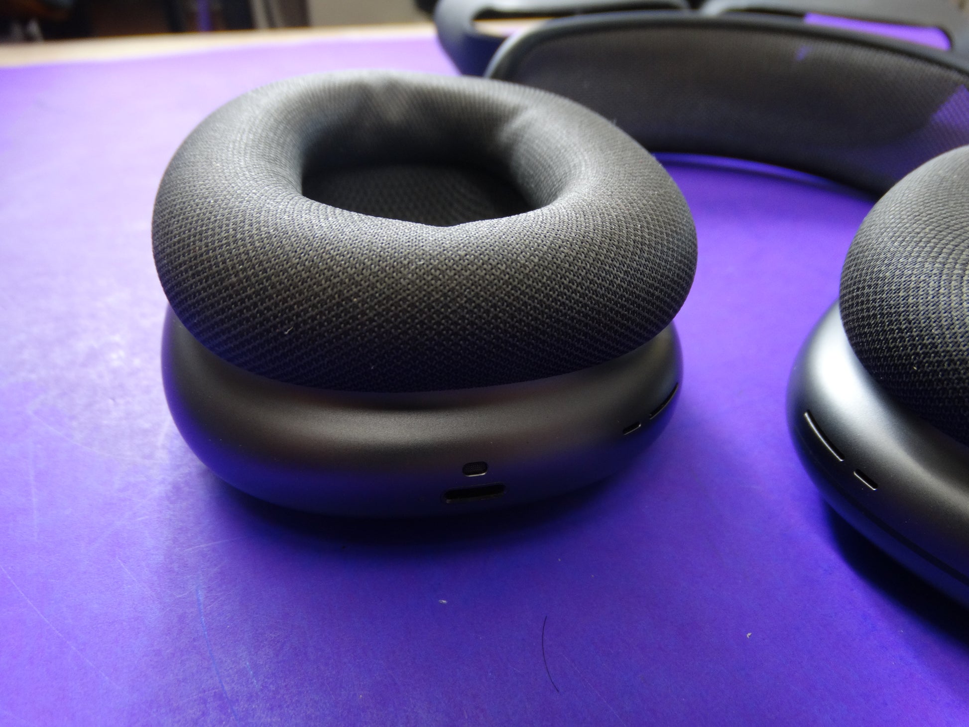 Apple AirPods Max – Space Gray – Active Noise Cancelling Wireless Over-Ear Headphones - WeBuyElectronic