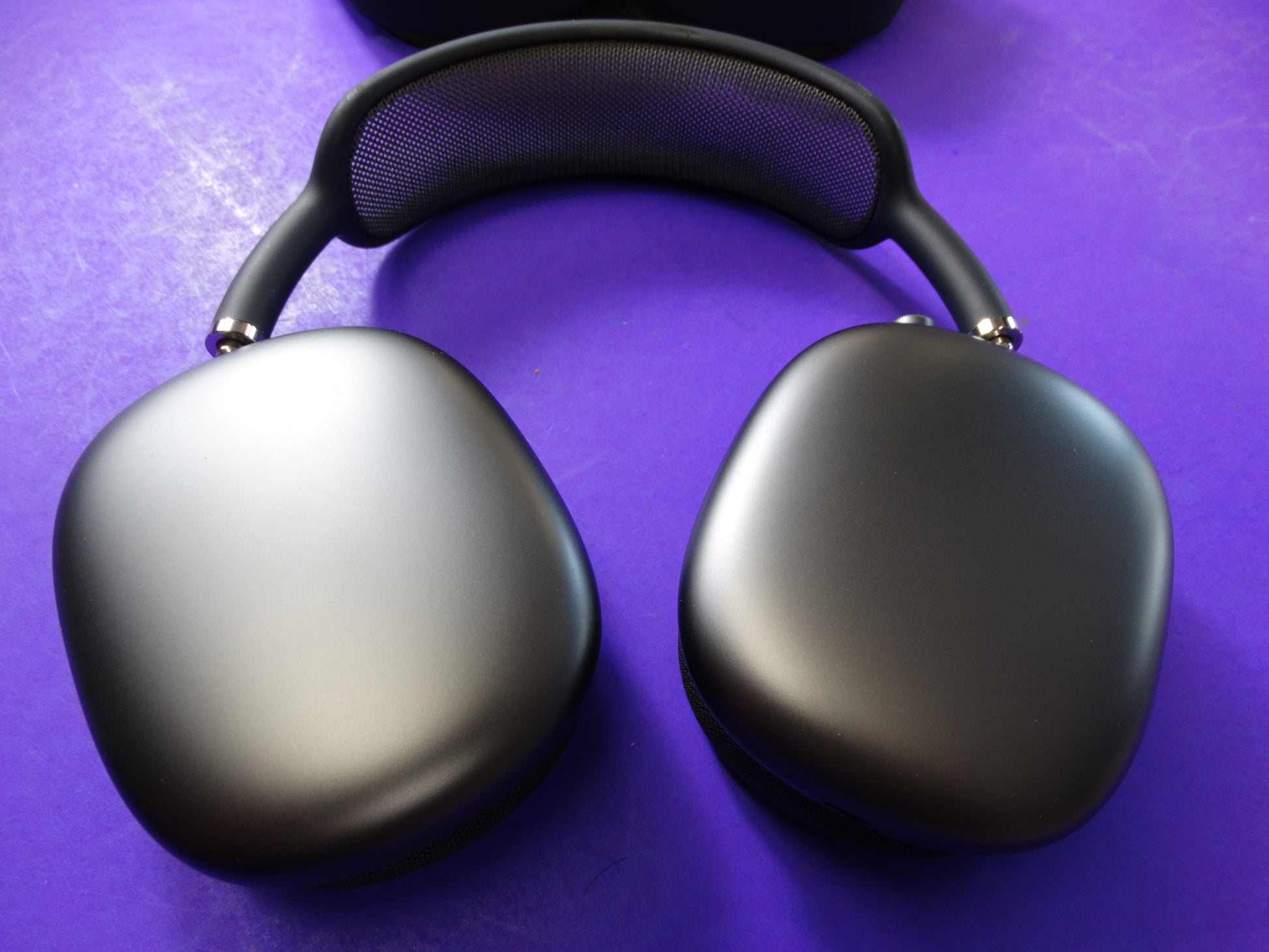 Apple AirPods Max – Space Gray – Active Noise Cancelling Wireless Over-Ear Headphones - WeBuyElectronic