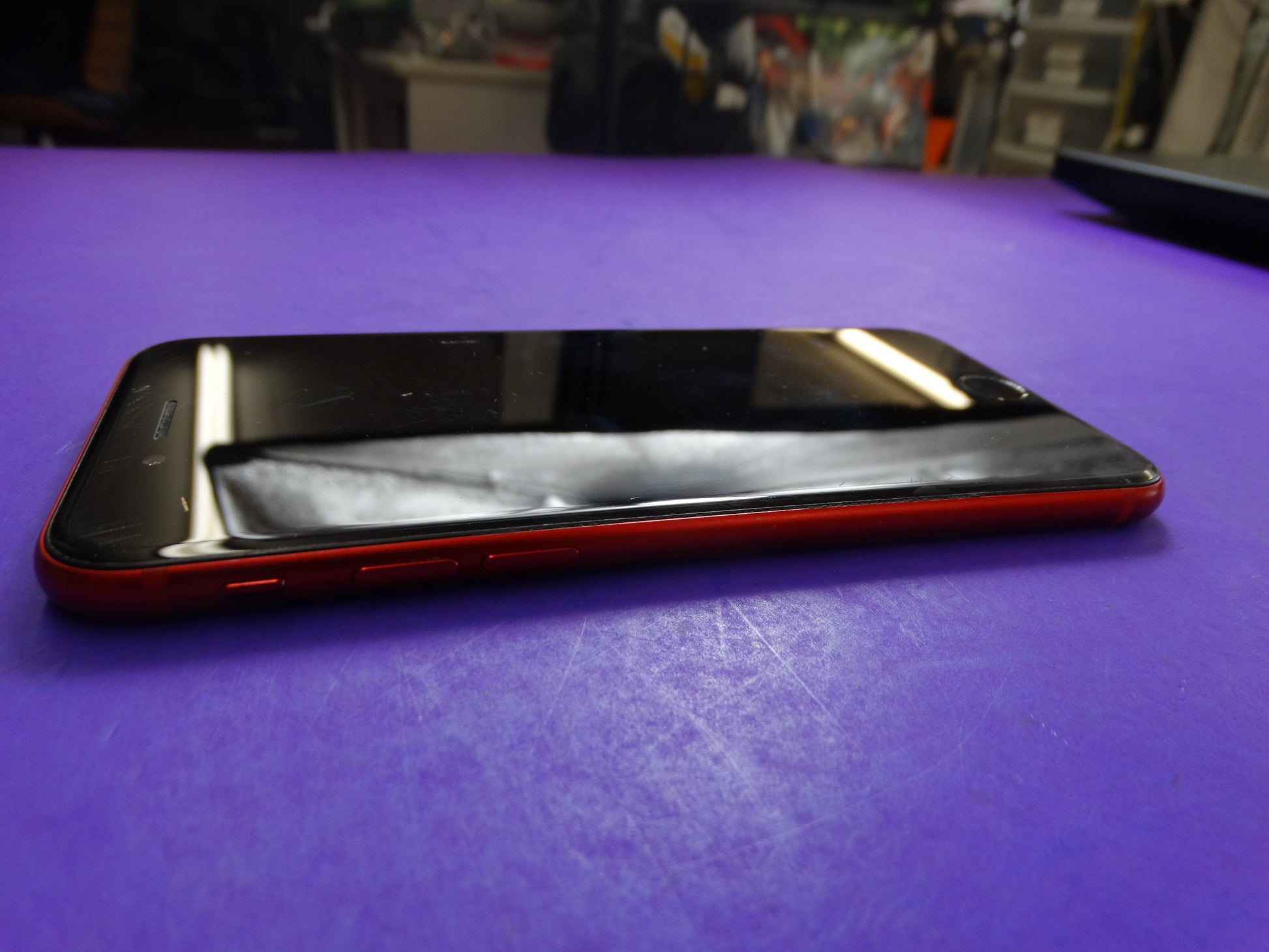 Apple iPhone SE (2nd Generation) – 64GB – Unlocked – iOS 16.0.1 – 82% Battery Health (Model: MX9M2LL/A) - WeBuyElectronic