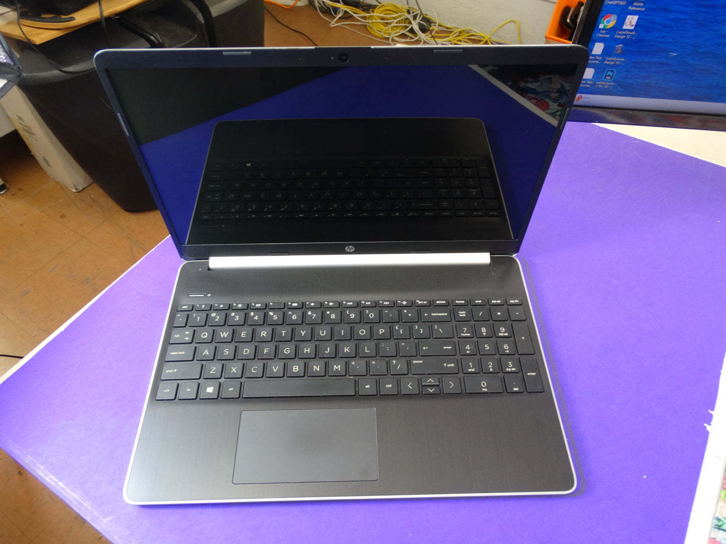 HP Laptop i5-1035G1 – 8GB RAM / 256GB SSD / Windows 11 Home - WeBuyElectronic