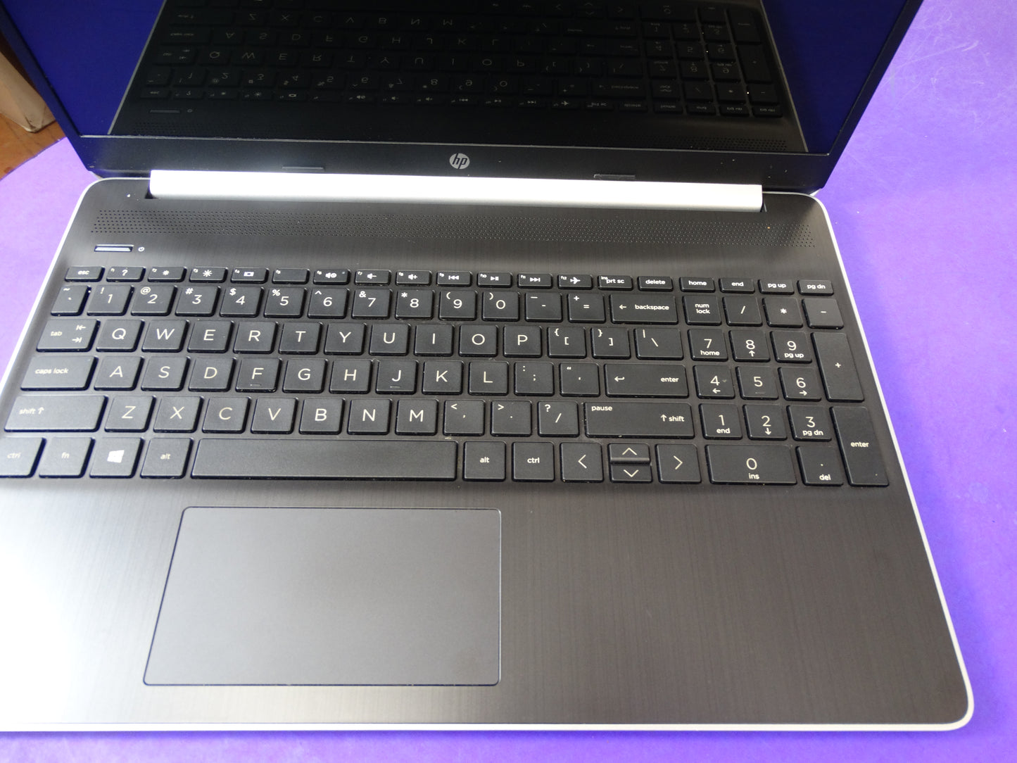 HP Laptop i5-1035G1 – 8GB RAM / 256GB SSD / Windows 11 Home - WeBuyElectronic