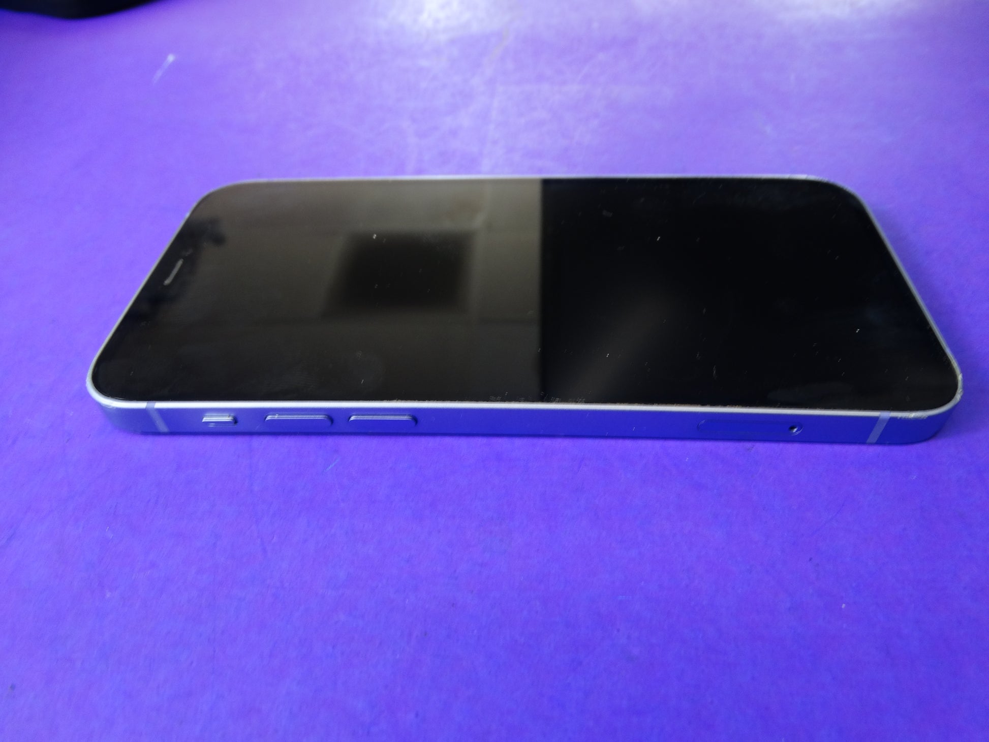 Apple iPhone 12 – 128GB (Unlocked) | iOS 18.7.1 | 76% Battery | Back Crack - WeBuyElectronic