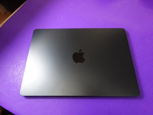 Apple MacBook Air A3113 13.6” M2 8GB 256GB – 43 Cycles – 100% Battery Health - WeBuyElectronic