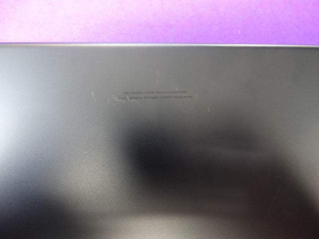 Apple MacBook Air A3113 13.6” M2 8GB 256GB – 43 Cycles – 100% Battery Health - WeBuyElectronic