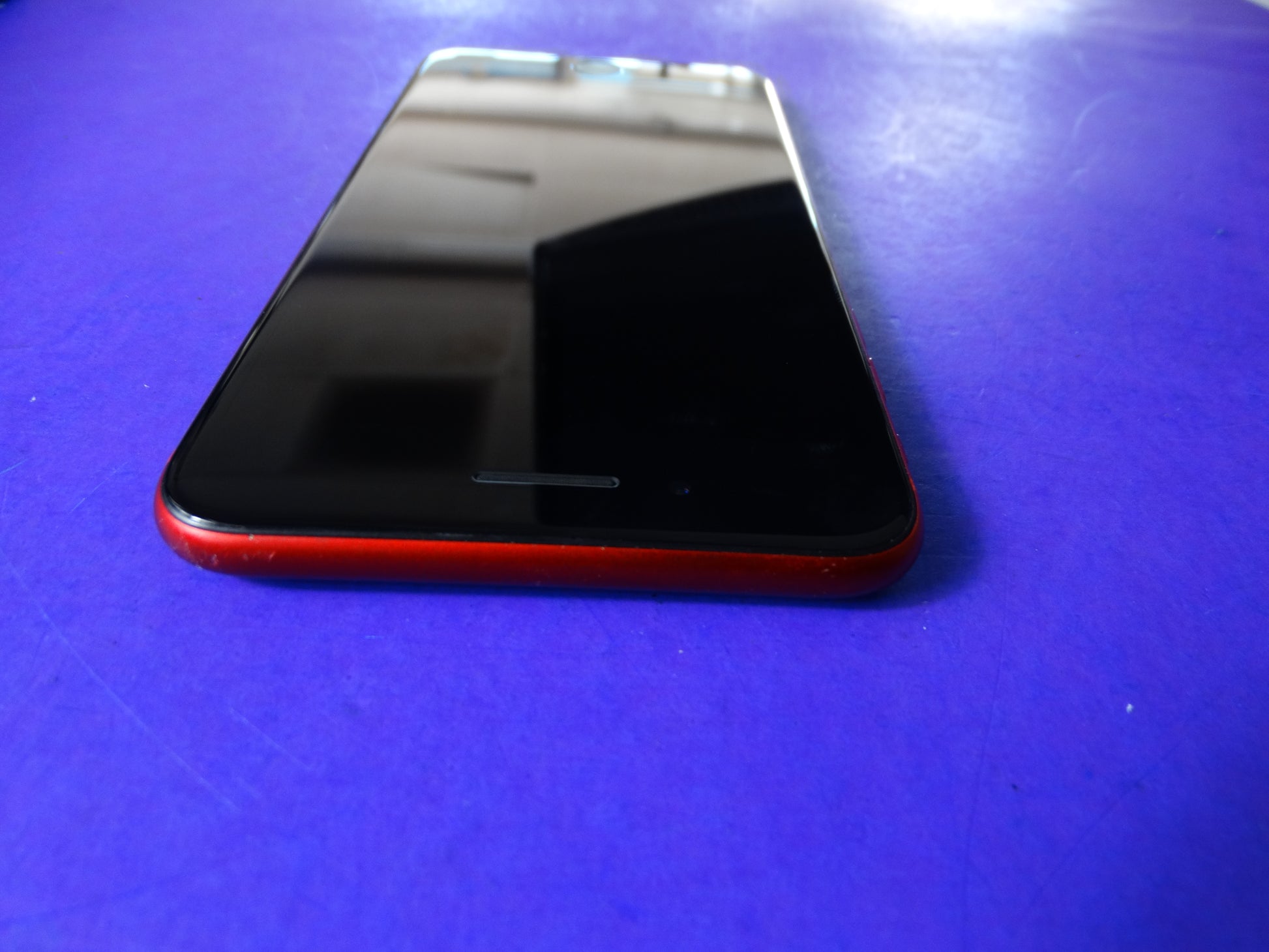 iPhone 8 Plus – 64GB (Unlocked) | iOS 16.7.10 | 76% Battery | Back Glass Crack - WeBuyElectronic