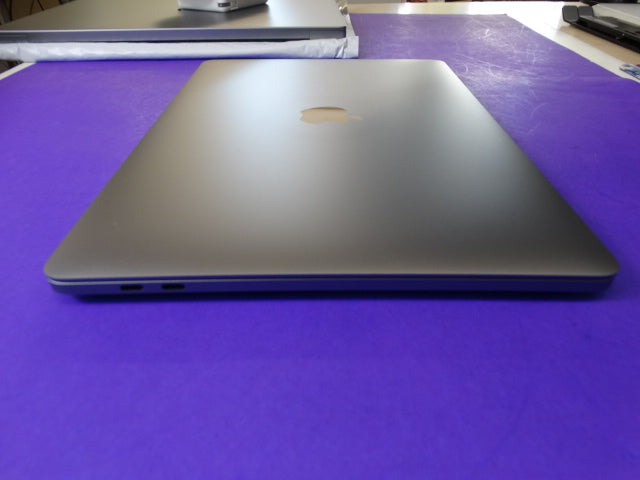 MacBook Air M2 A2338 – 24GB RAM | 1TB SSD | 100% Battery | macOS 26.0.1 - WeBuyElectronic