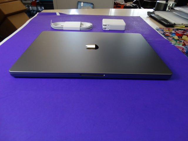 Apple MacBook Pro A2485 (M1 Pro, 16GB RAM, 512GB SSD, macOS 26.0.1) - WeBuyElectronic