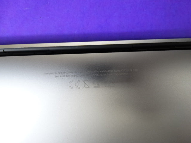 MacBook Air M2 A2338 – 24GB RAM | 1TB SSD | 100% Battery | macOS 26.0.1 - WeBuyElectronic