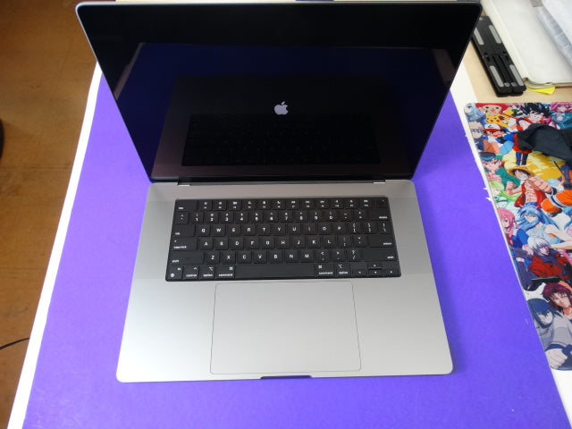 Apple MacBook Pro A2485 (M1 Pro, 16GB RAM, 512GB SSD, macOS 26.0.1) - WeBuyElectronic