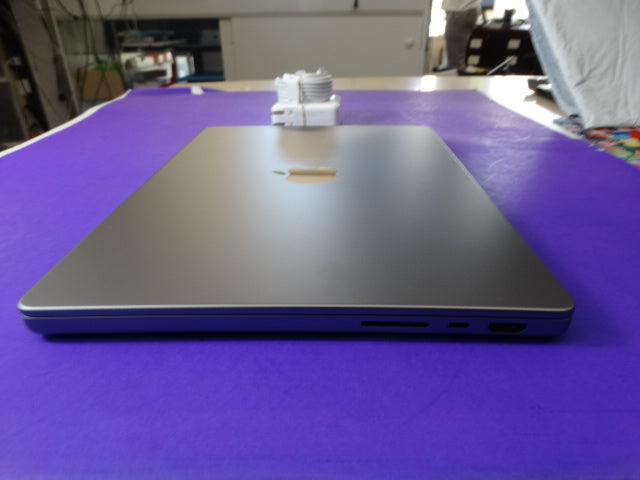 Apple MacBook Air A2779 (M2, 2023) – 16GB RAM, 512GB SSD, 100% Battery, macOS 26.0.1 - WeBuyElectronic