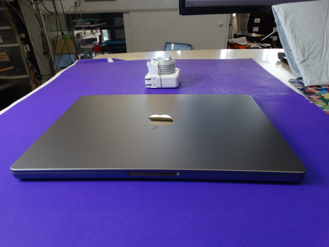 Apple MacBook Air A2779 (M2, 2023) – 16GB RAM, 512GB SSD, 100% Battery, macOS 26.0.1 - WeBuyElectronic