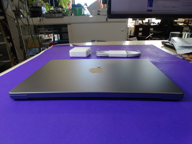 Apple MacBook Pro A2442 (2021) – M1 Pro / 16GB RAM / 1TB SSD / macOS 26.0.1 / 100% Battery - WeBuyElectronic