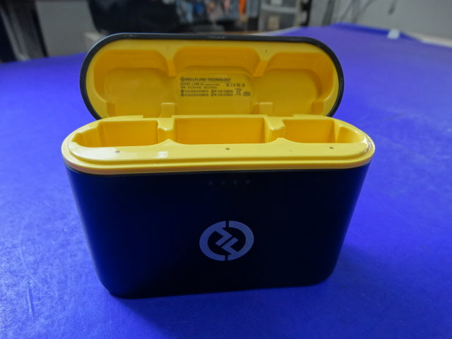 Hollyland Lark M1 Wireless Lavalier Microphone – Noise Cancellation