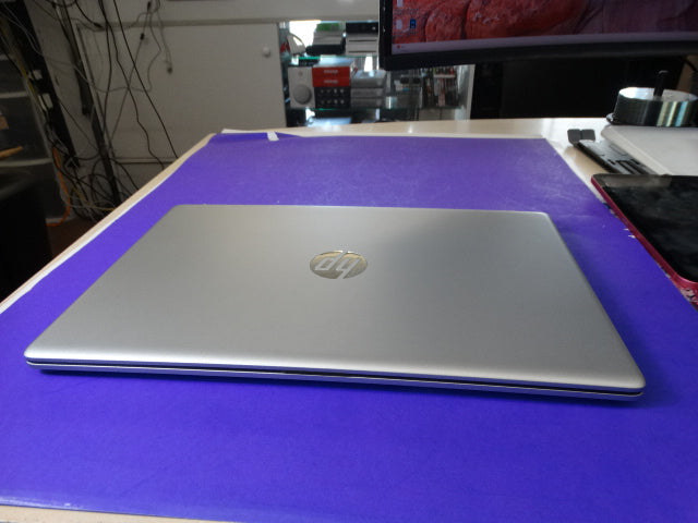 HP Laptop 17-cn3001tg – 17.3" | Intel Pentium | 4GB RAM | 128GB SSD | Windows 11 Home