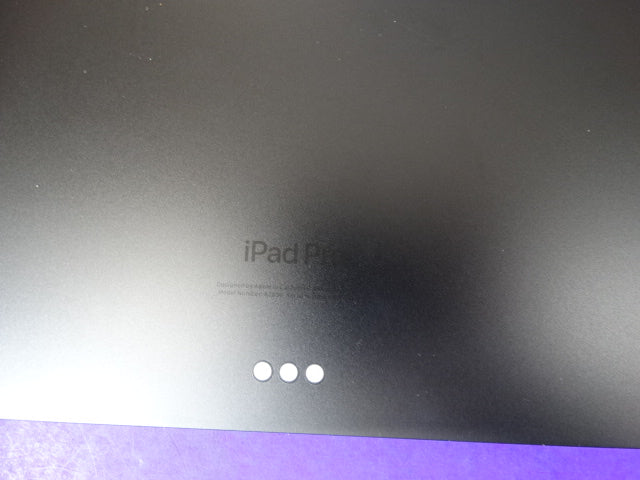 Apple iPad Pro 11" (M4, 2024) – 256GB Wi-Fi, Model MVV83LL/A, iPadOS 18.7.2