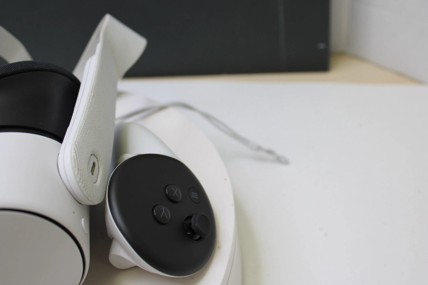 Meta Quest 3 VR Headset 128GB – All-in-One Wireless Virtual Reality System (White) - WeBuyElectronic