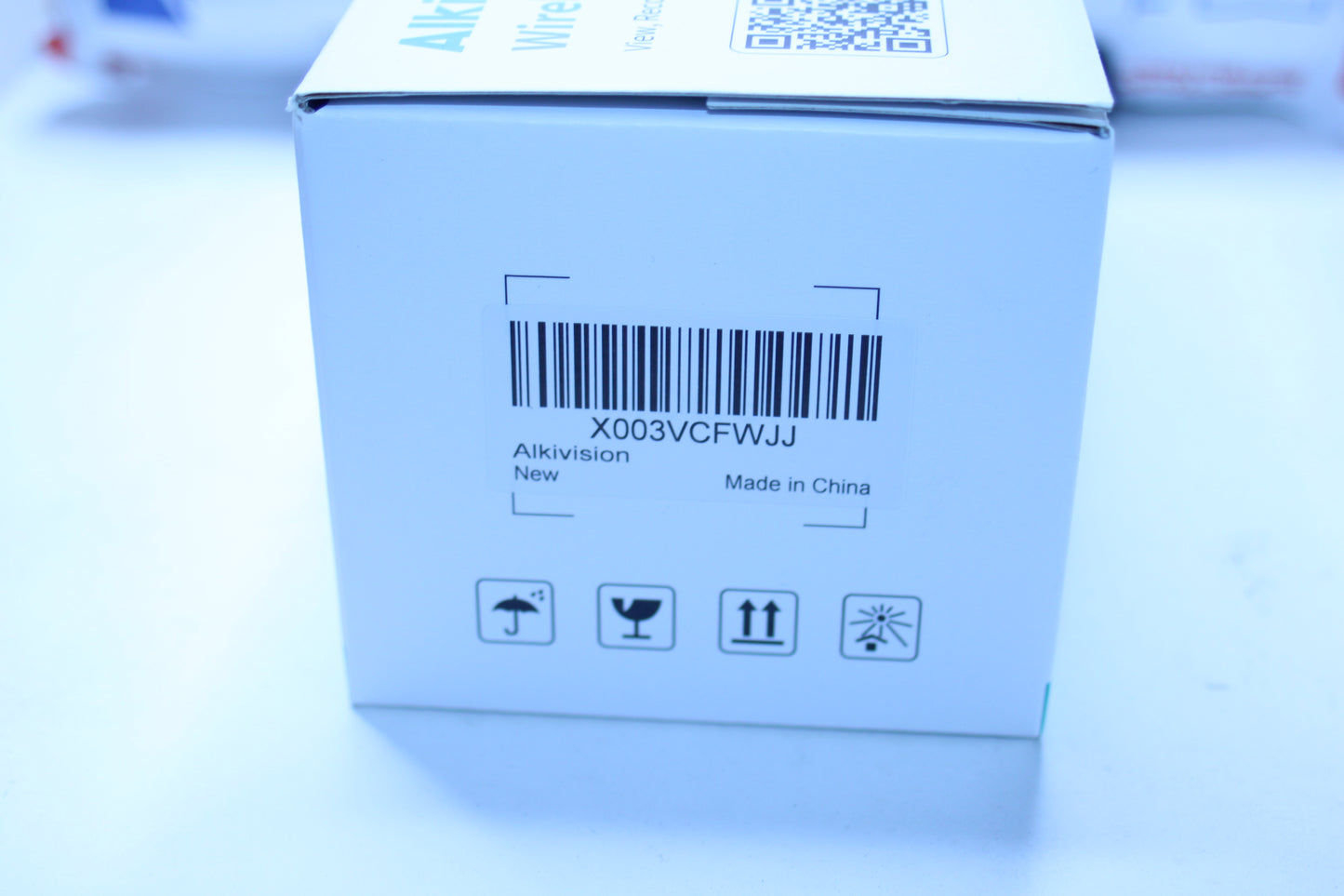 Alkivision 2K Wireless Light Bulb Camera – Smart Full HD Security with AI Motion Detection
