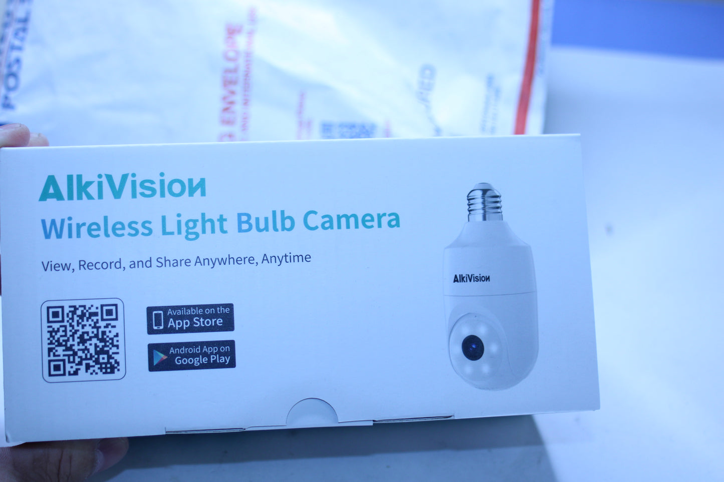 Alkivision 2K Wireless Light Bulb Camera – Smart Full HD Security with AI Motion Detection